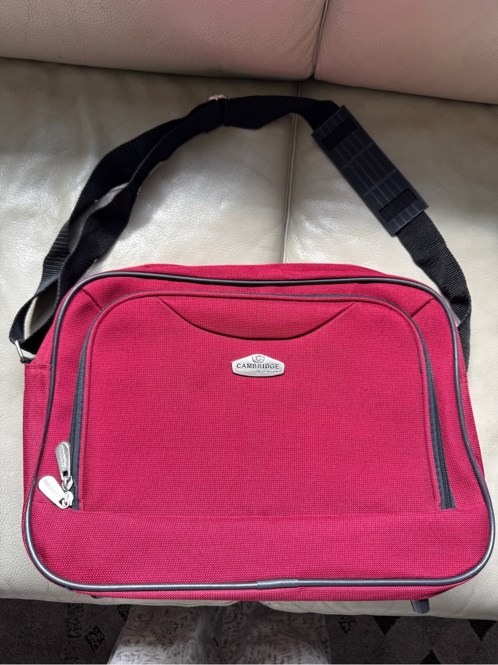 Cambridge Red Laptop Travel Messenger Bag